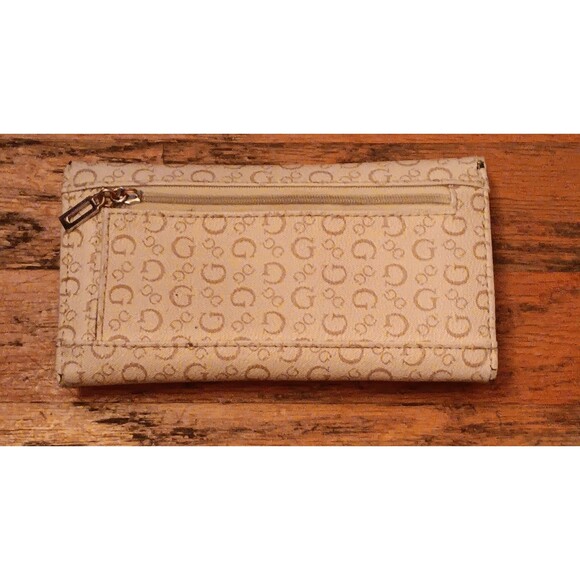 Guess wallet - Picture 2 of 3
